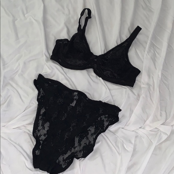 Vintage Christian Dior high cut black lace panties - Picture 2 of 15